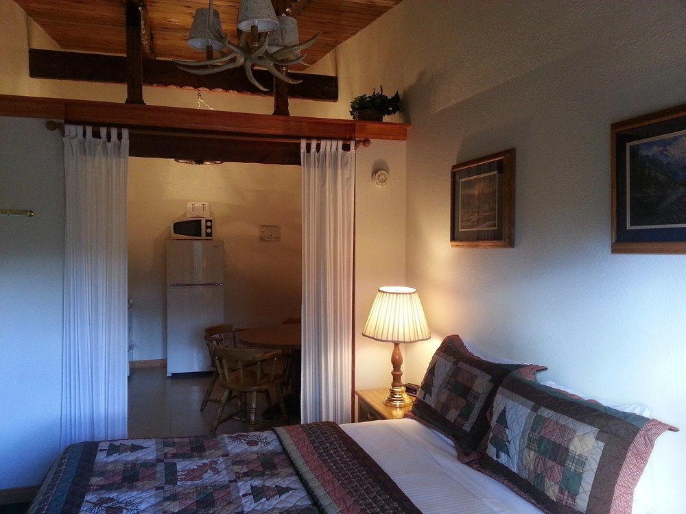 Innsbruck Lodge Mammoth Lakes